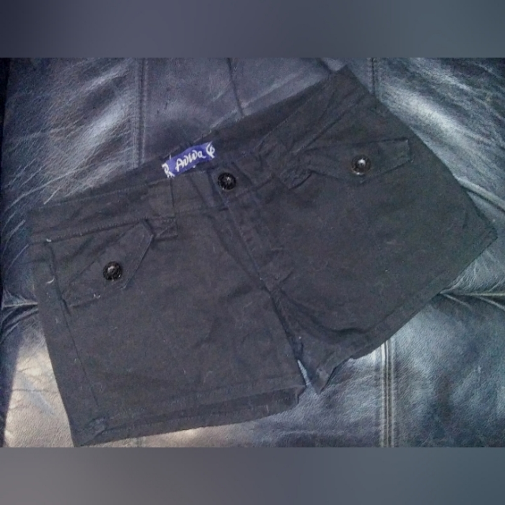 "Aviva" Women's Black Low-rise Short Shorts
